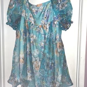 Beautiful puff sleeve dress 👗